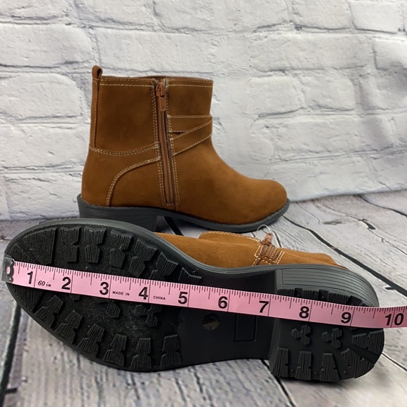 NWT: ST JOHN’S BAY (WIDE) Memory Foam Brown Faux Suede Block Heel Ankle Boots - Picture 12 of 17